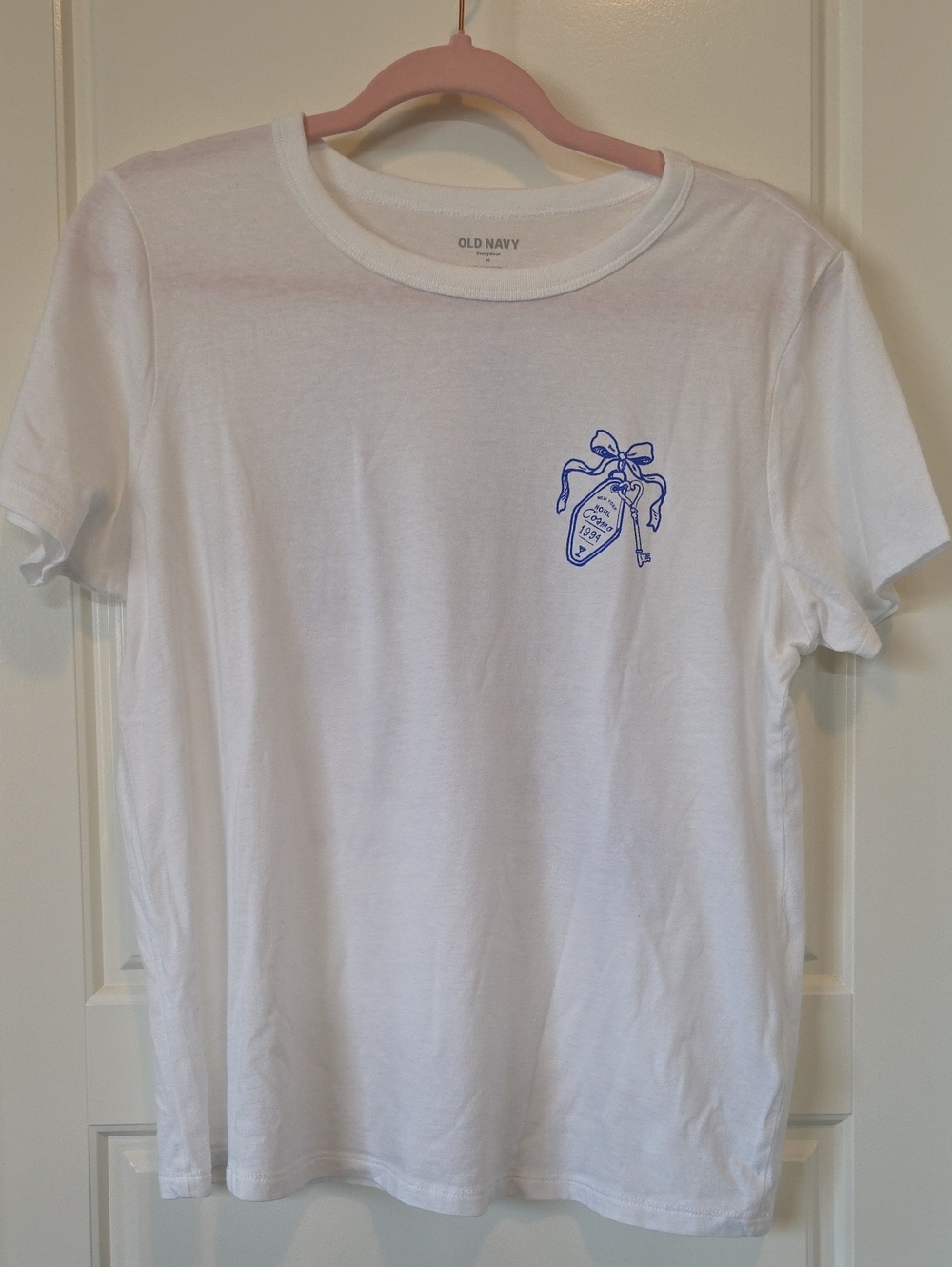 NWT - Old Navy White T-Shirt with Blue Skeleton Key Detail - Medium